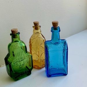 Set of 3 mini glass bottles